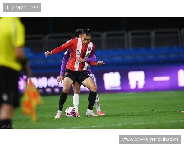 成都蓉城左右切换给防线带来极大压力 成都蓉城左右切换给防线带来极大压力