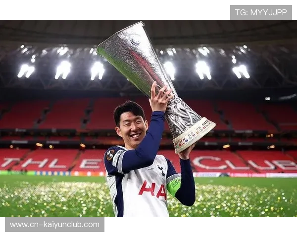 热刺内切抽射攻破大门，孙兴慜稳稳命中