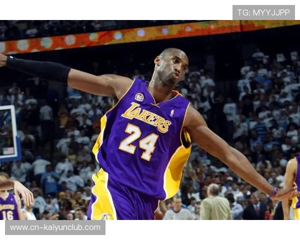 科比雕像揭幕，全场泪目：致敬篮球传奇，铭刻不朽的记忆